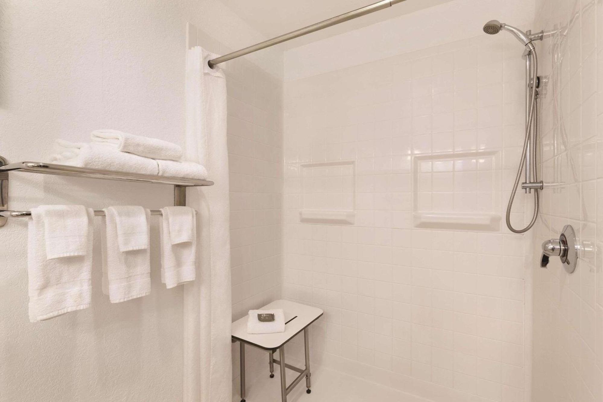 Country Inn & Suites By Radisson, Boone, Nc المظهر الخارجي الصورة