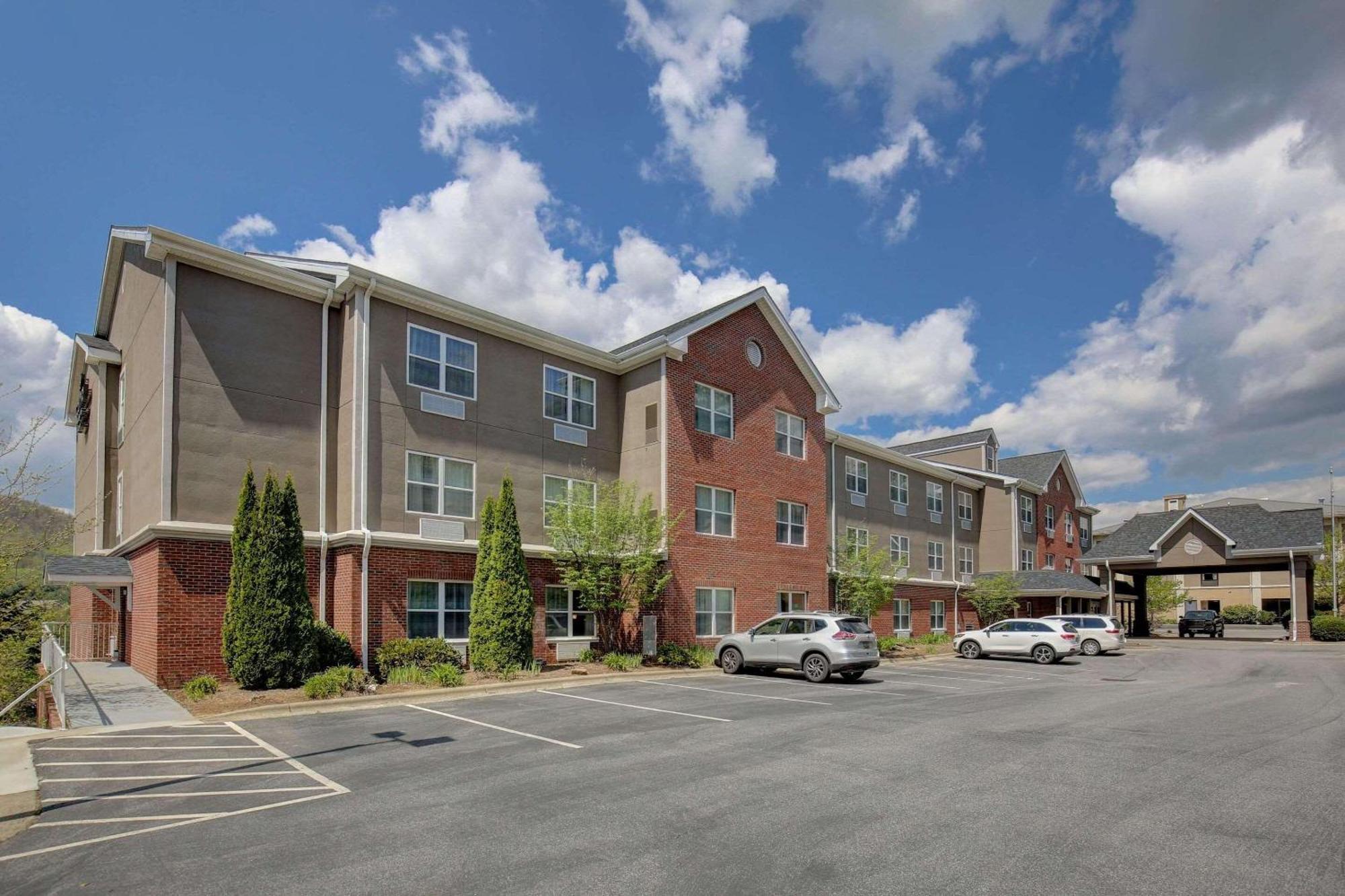 Country Inn & Suites By Radisson, Boone, Nc المظهر الخارجي الصورة